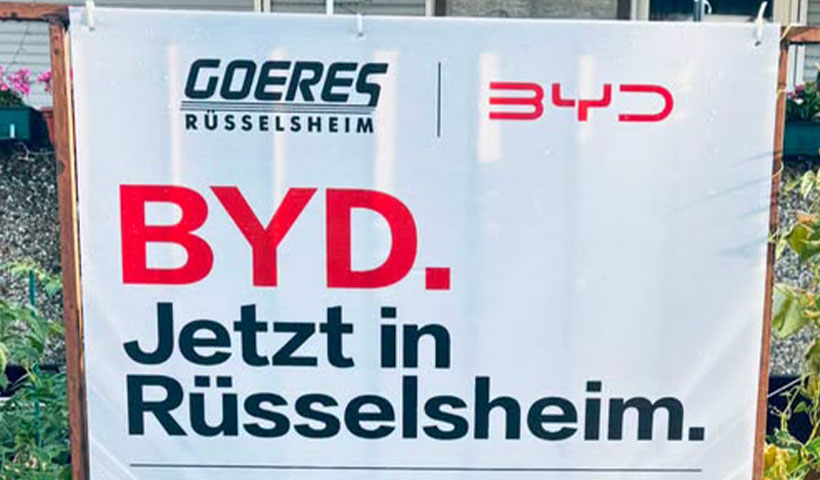 Werbeplakat an der Haßlocher Straße