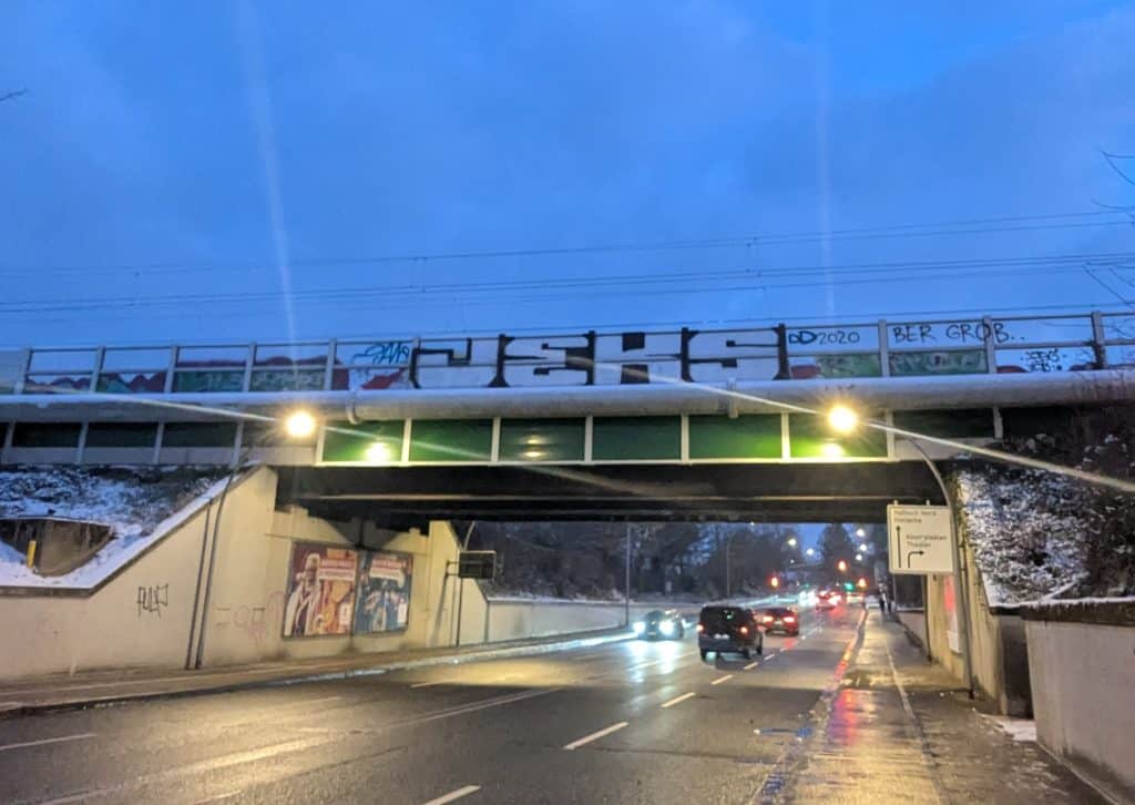 Wegen Bauarbeiten der Deutschen Bahn: Sperrung der Bonner Stra&szlig;e, Schienenersatzverkehr und Auswirkungen auf den Busverkehr im Stadtgebiet
