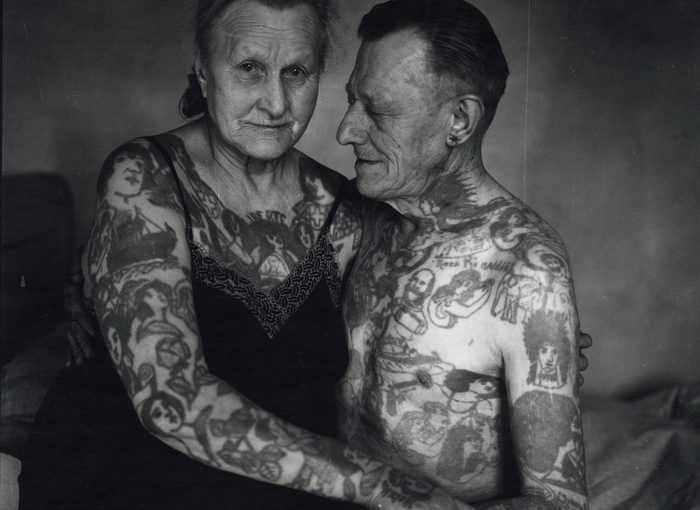 Foto: Herbert Hoffmann, Emma und Oskar Manischweski, Berlin, 1958, Courtesy GRAUWERT Hamburg & Galerie Gebrüder Lehmann Dresden